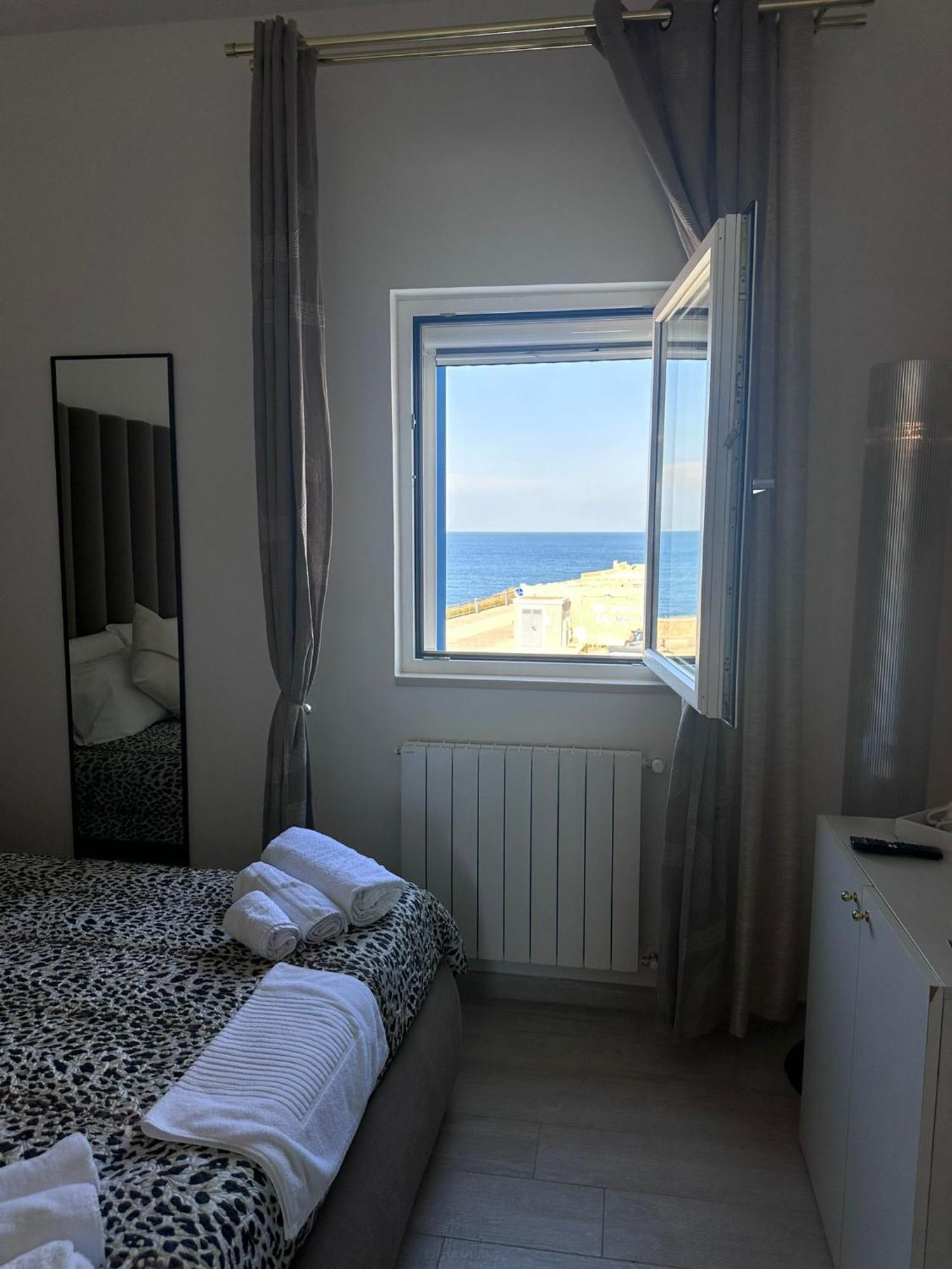 Altamarea Rooms Полиньяно-а-Маре Экстерьер фото